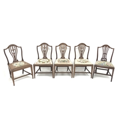  Five Hepplewhite style chairs dining chairs, shaped splat, upholstered drop in seat, square tapering supports, W55cm  