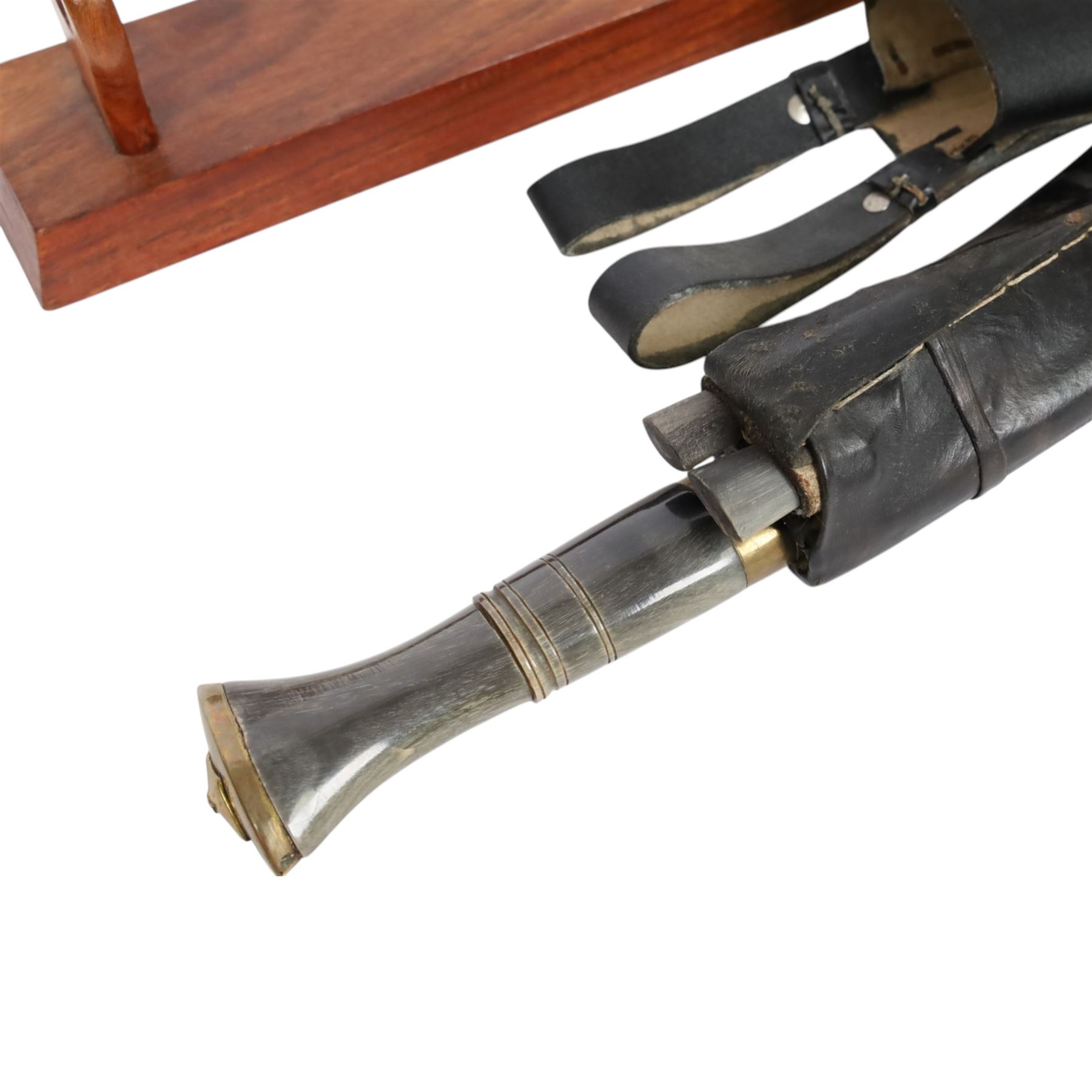  Early 20th century Nepalese kukri knife with leather scabbard, L41cm