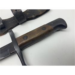 WW2 Italian Model 1891 bayonet with 30cm fullered blade; cross-piece marked PS 1941; in associated leather covered scabbard with frog L45cm overall