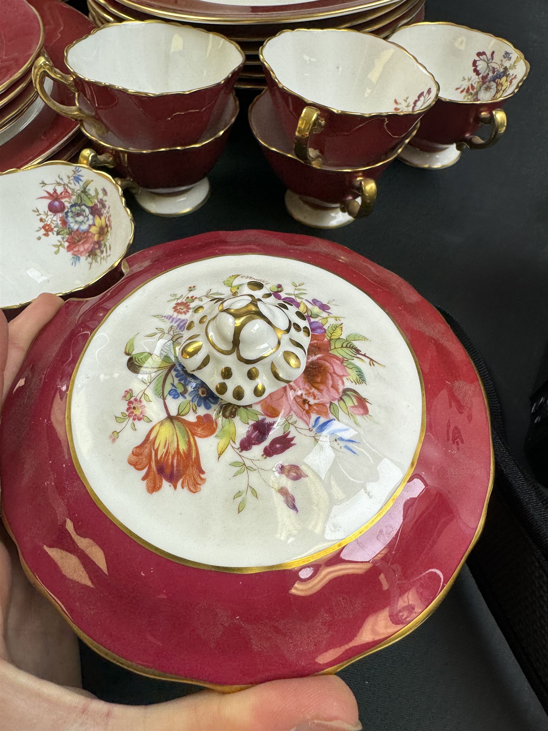 Hammersley tea and dinner service, including twelve dinner plates, twelve teacups, two sauce boats, two covered dishes etc  