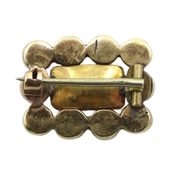 Victorian gold stone set brooch