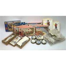 Various makers plastic model kits of soldiers - seven by Esci, two by Italeri, two by Hat and one by Zvezda, all boxed; together with others by Historex etc, some in original packs and some unboxed; together with a quantity of plastic parts
