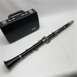 Yamaha 26II five-piece clarinet, serial no.014832, cased