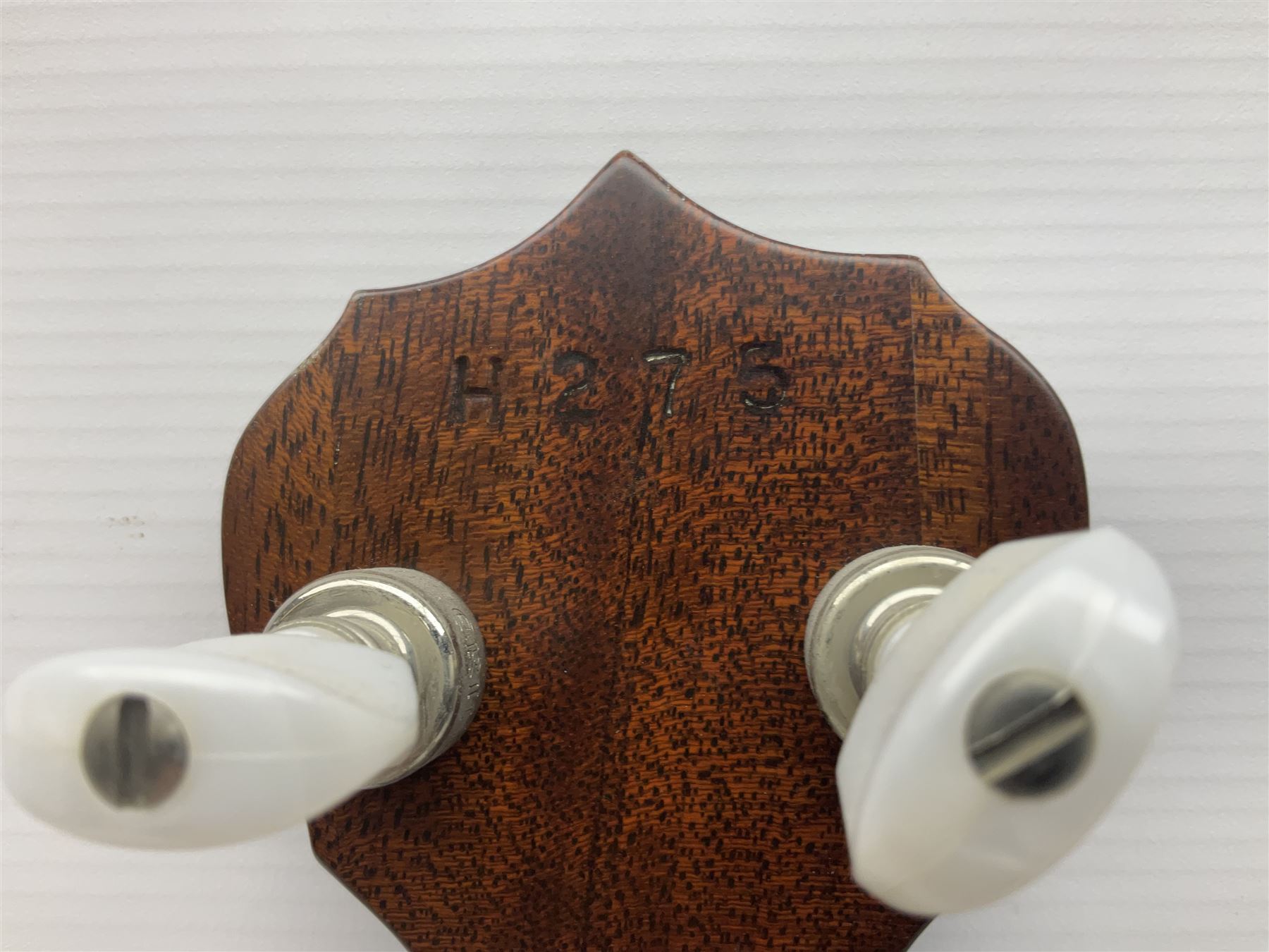 Deering seventeen-fret tenor banjo with cast metal body, serial no.H275, L79cm overall; in fitted hard carrying case