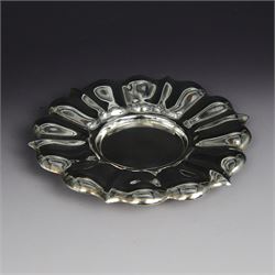 William IV silver dish, in the form of a flower with petal shaped rim, hallmarked Robinson...
