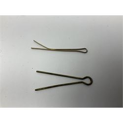 Seventeen cap badges including Expeditionary Forces Canteen, Machine Gun Corps, Tank Regiment, Jewish Battalions, Ordnance Corps, Medical Corps, Cyclist Corps, RFC & RAF, Veterinary Corps, Drake battalion etc (17)