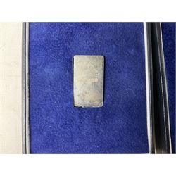 Quantity of silver comprising two 2012 Diamond Jubilee silver commemorative plaques stamped 999, hallmarked Birmingham 2012 with Jubilee stamp, together with a Prince William and Catherine Middleton silver bar stamped 999, Refine Met Fine Silver 999 bar and Atam Vallabh AVI Industries bar stamped fine 999, all tested, total weight approx 45.5g