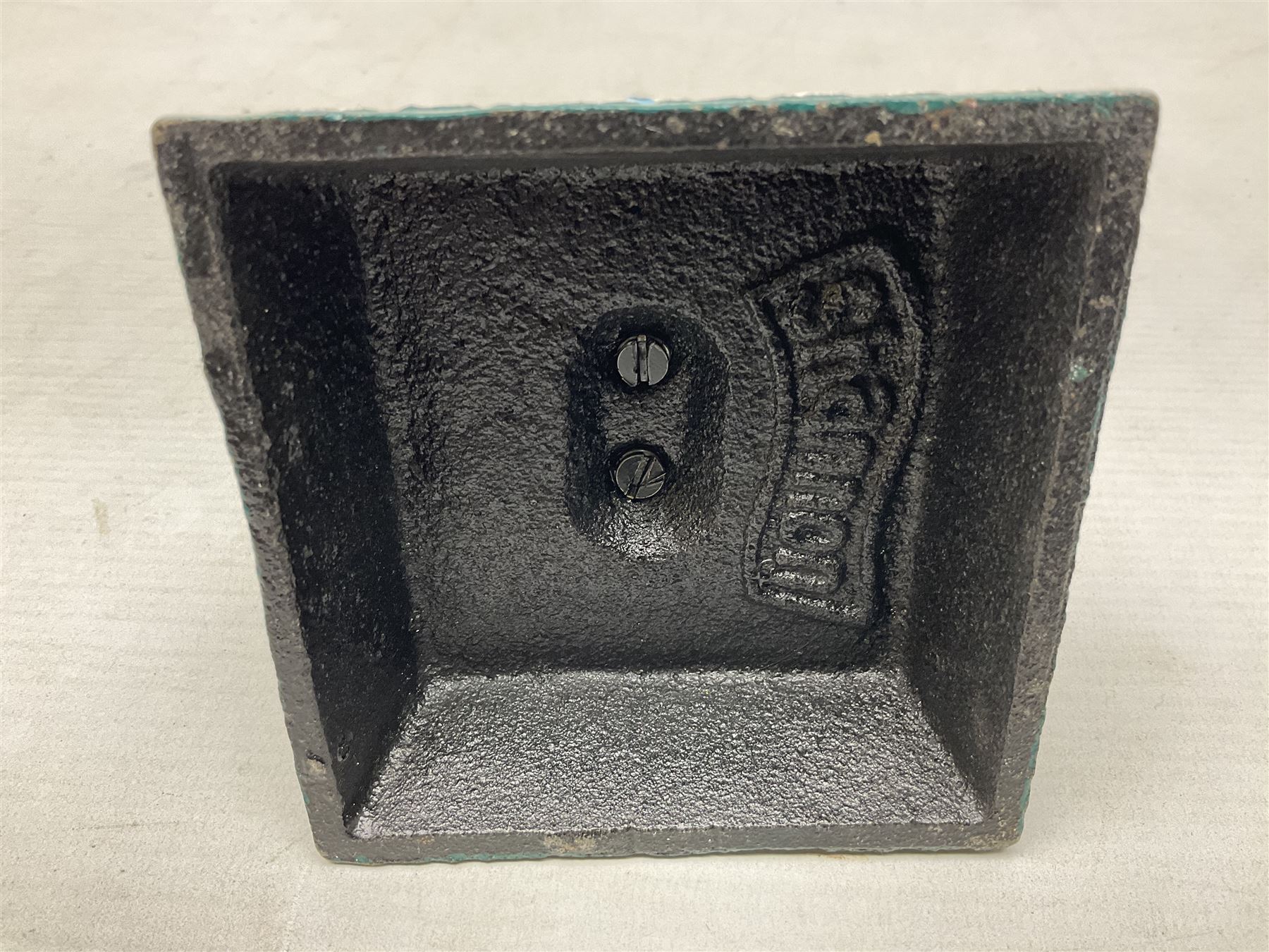 Reproduction cast iron Guinness toucan, H20cm - Decorative Antiques ...
