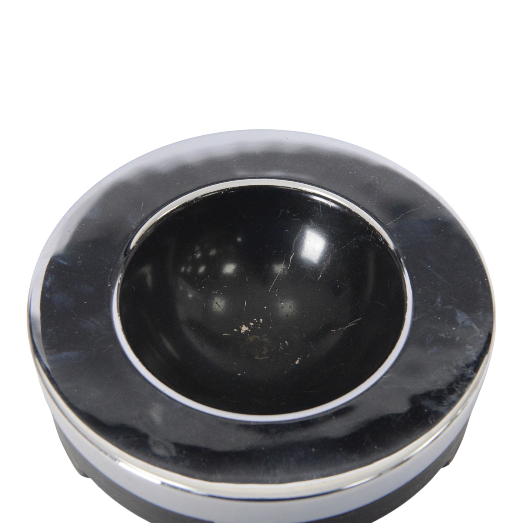 Guzzini - 1970s Italian circular chrome ashtray, designed by Luigi Massoni for Harvey Guzzini, D23cm