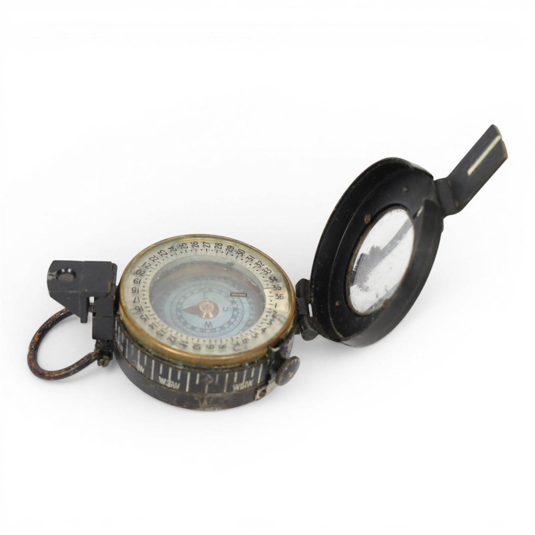 WWII MK III military compass dated 1944, T.G. Co. Ltd, London, in leather case