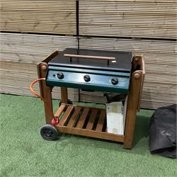 Winchester collection gas barbecue BBQ with weather cover - THIS LOT IS TO BE COLLECTED BY APPOINTMENT FROM DUGGLEBY STORAGE, GREAT HILL, EASTFIELD, SCARBOROUGH, YO11 3TX