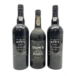 Dow's vintage port, comprising the years 1963 and two 2007, various contents and proof (3)