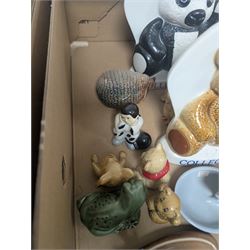 Wade ceramics, including Collectables Bears, animal figures, trinket boxes, vases etc
