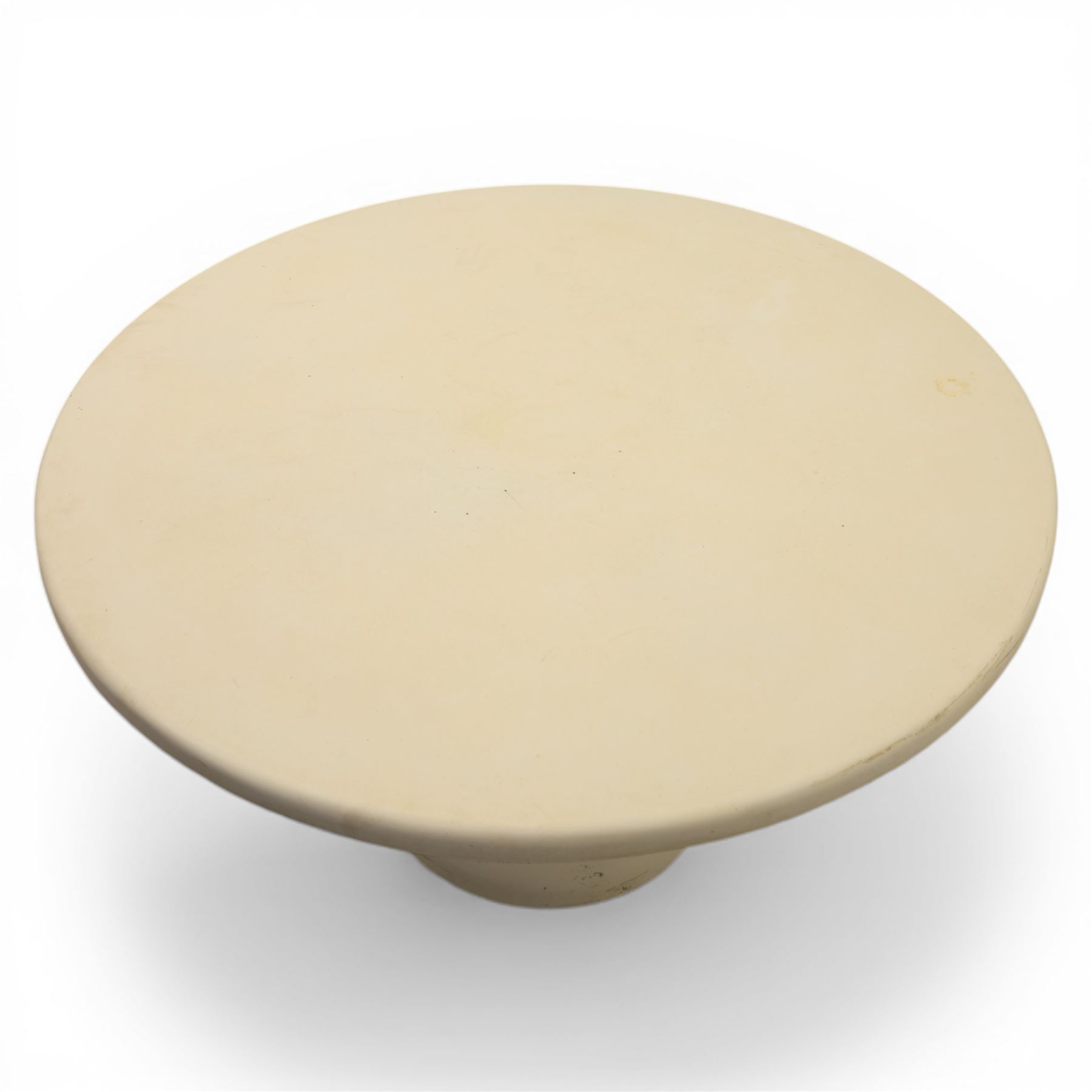 Mid 20th century tulip round white fiberglass table, tapered column base on a circular plinth