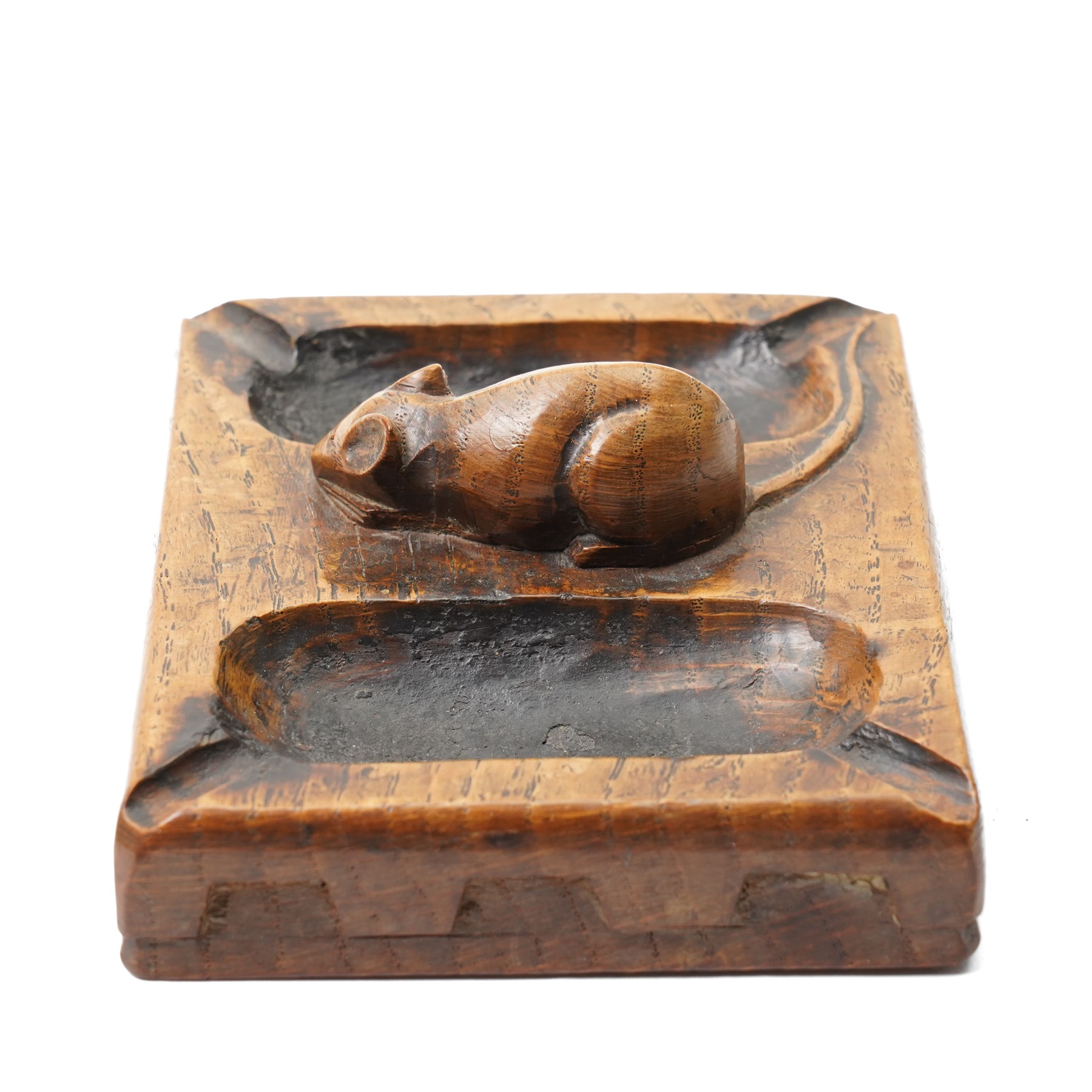 Mouseman - oak double ashtray, with penny moulded carved edge, with carved mouse signature, by the workshop of Robert Thompson of Kilburn