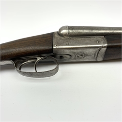 C.W. Andrews London 12-bore box lock side-by-side double barrel shotgun with walnut stock and 76.5cm barrels, No.5909, L121cm overall SHOTGUN CERTIFICATE REQUIRED
