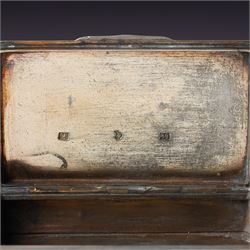 19th century Russian silver and niello work snuff box engraved with a view possibly of St Petersburg, Moscow assay, 84 standard