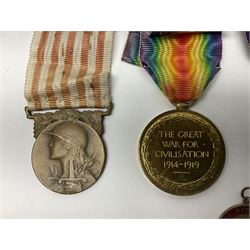 WW2 pair of medals comprising British War Medal and Victory Medal awarded to G.S. Brock B.R.C. St. J.J.; together with French 1914-18 Commemorative War Medal with MID oak leaves, Italian Red Cross Medal, Red Cross Society Medallion inscribed 5183 George S. Brock and Primrose League Medal