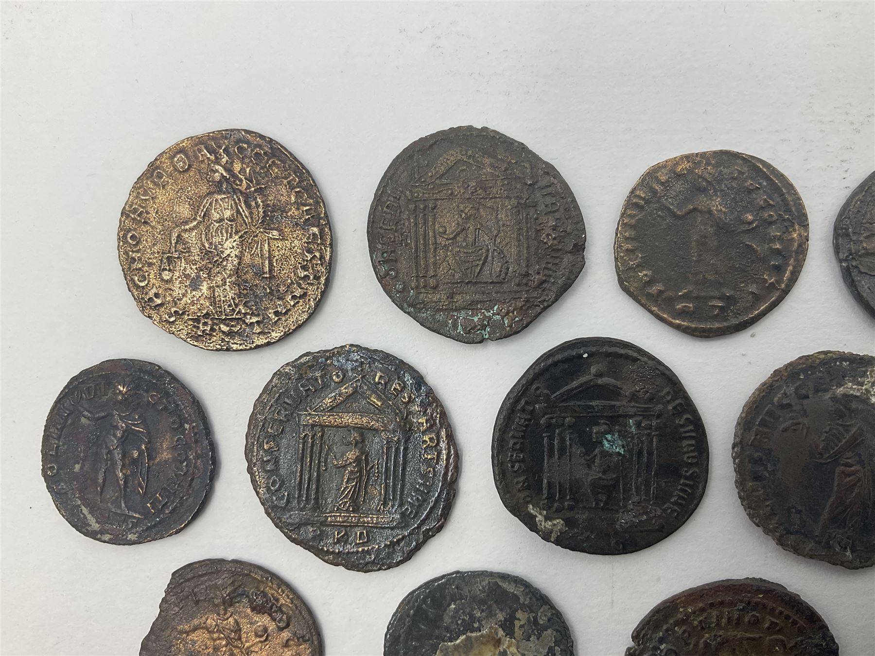 Roman Imperial Coinage, Constantine the Great (AD 306-337) and Constantine II (AD 337-340), twenty assorted bronze folles (20)