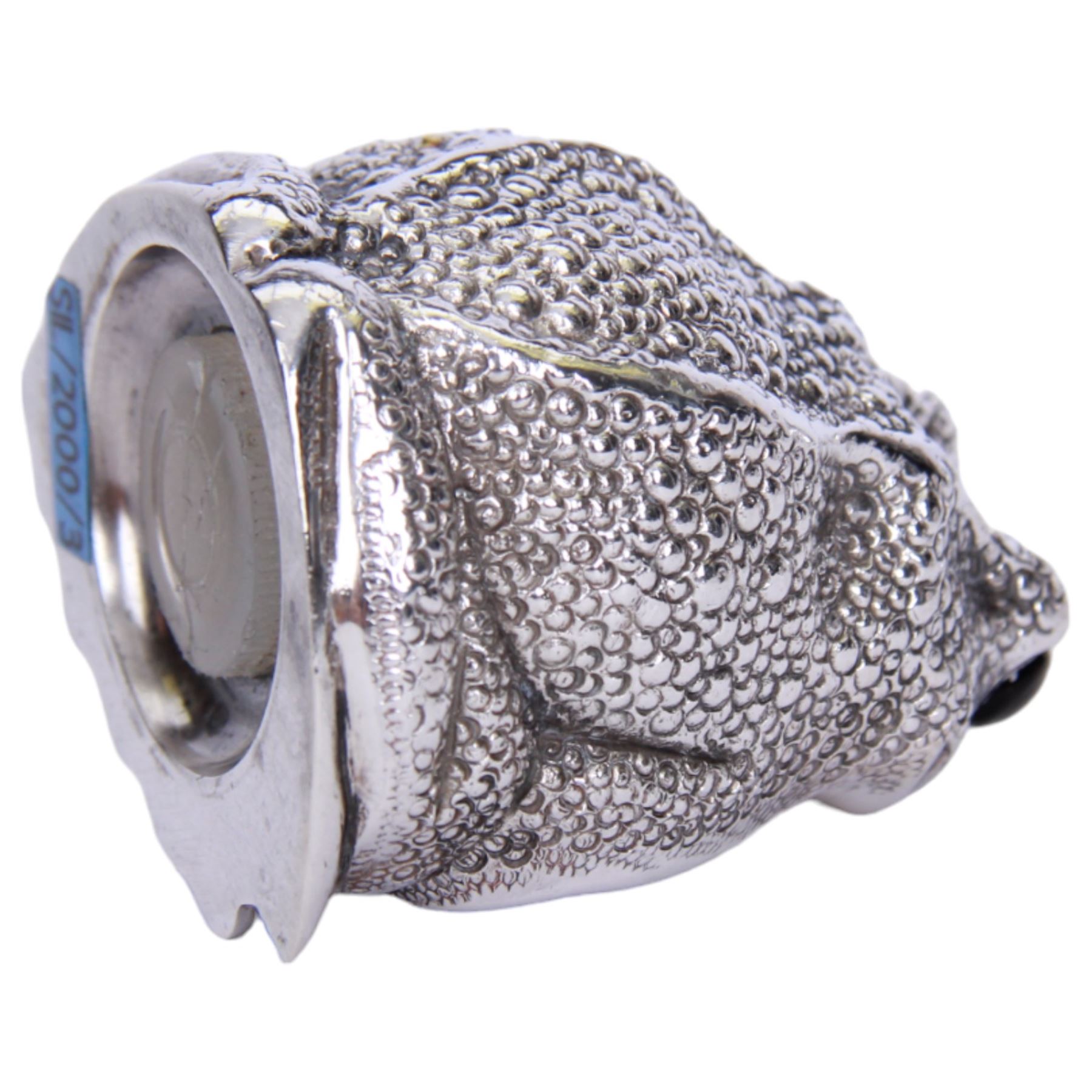 Modern silver three piece novelty cruet set, comprising salt, pepper and mustard, modelled as seated toads with textured backs and inset glass eyes,  hallmarked William Comyns & Sons Ltd, London 1967, H5cm