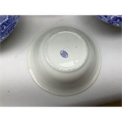 Four Copeland Spode Italian pattern bowls, all with blue marks beneath, together with a boxed Spode cake plate