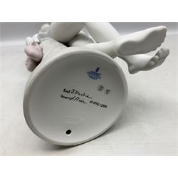 Lladro Privilege figure, Dreams of a Ballerina, modelled as a ballerina leaning against a pillar holding her ballet shoes, limited edition 396/1000, sculpted by Jose Puche, no 1889, with original box, year issued 2003, yea retired 2004, H52cm 