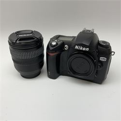 Nikon D70 Kit with AF-S Zoom Nikkor 18-70mm f/3.5~4.5G lens, original accessories, instruction manuals, warranty and box