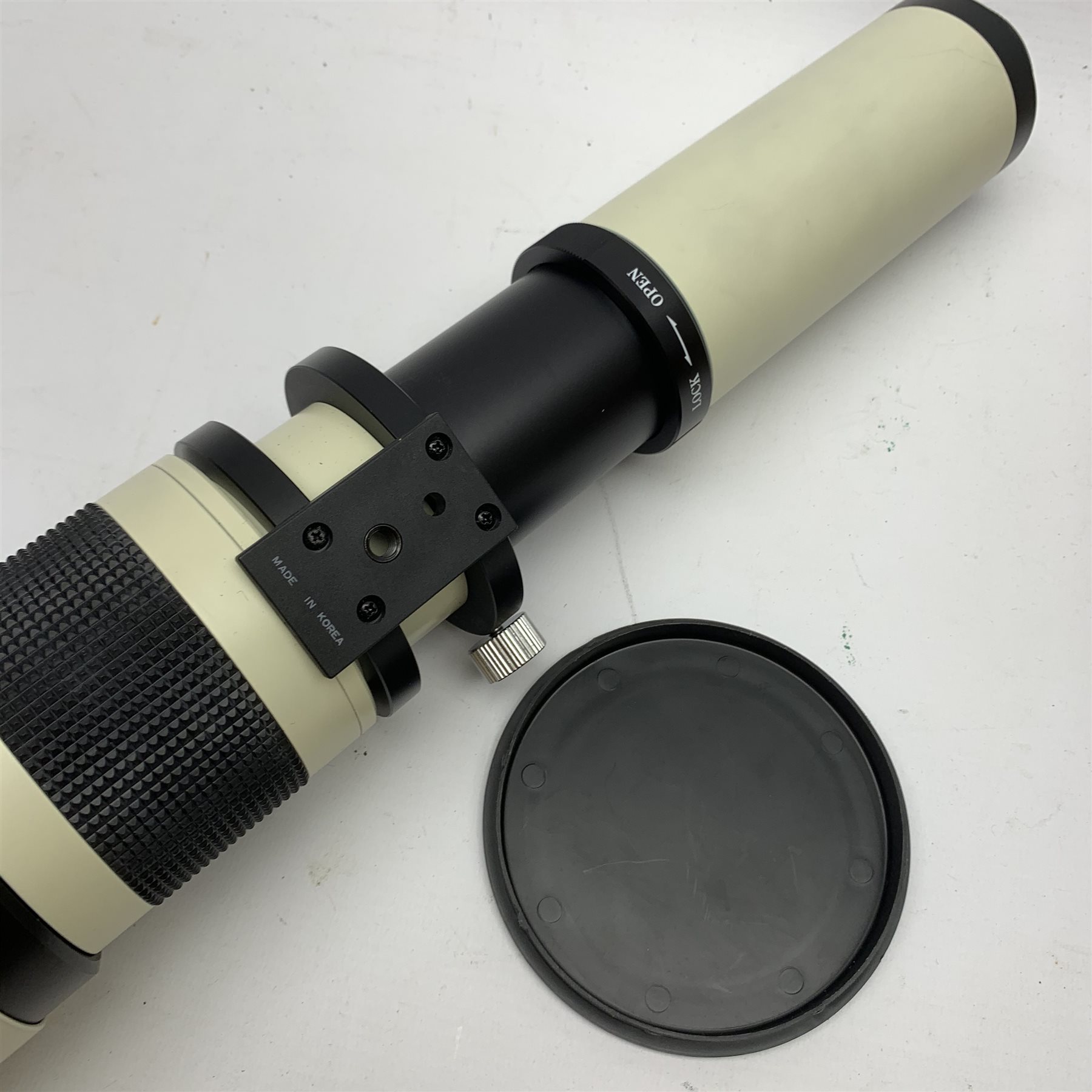 Opton MZ-5000 f-650 - 1300mm 1:8 - 16 lens, with soft case 