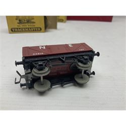 Hornby Dublo - 4620 Breakdown Crane No.133 in red with Match Trucks; boxed; another unboxed 4620 Breakdown Crane No.144 in black 'Cowans Sheldon' with Match Trucks; and nine Trackmaster goods wagons comprising three GW Open Wagons, two GW box vans, three NE Open Wagons and one NE Box Van; all boxed (11)