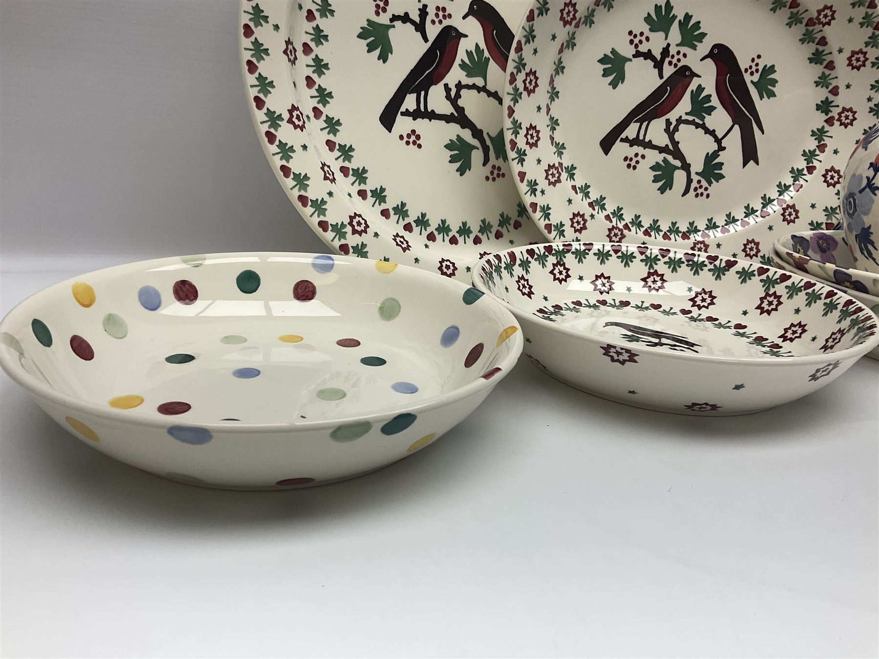 Emma Bridgewater ceramics, to include Christmas Joy Robin pattern meat platter, serving plate, bowl and two mugs, Anenome pattern jug, dinner plate, mug and three bowls, polka dot pasta bowl and two Wallflower pattern pasta bowls, largest D33.5cm