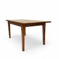 Contemporary solid oak refectory dining table, rectangular quarter-sawn top displaying pronounced medullary rays, on square chamfered legs united by stretchers