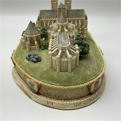 Two Lilliput lane The Royal Train at Sandringham and Westminster Abbey,  both with certificate of authenticity and original box