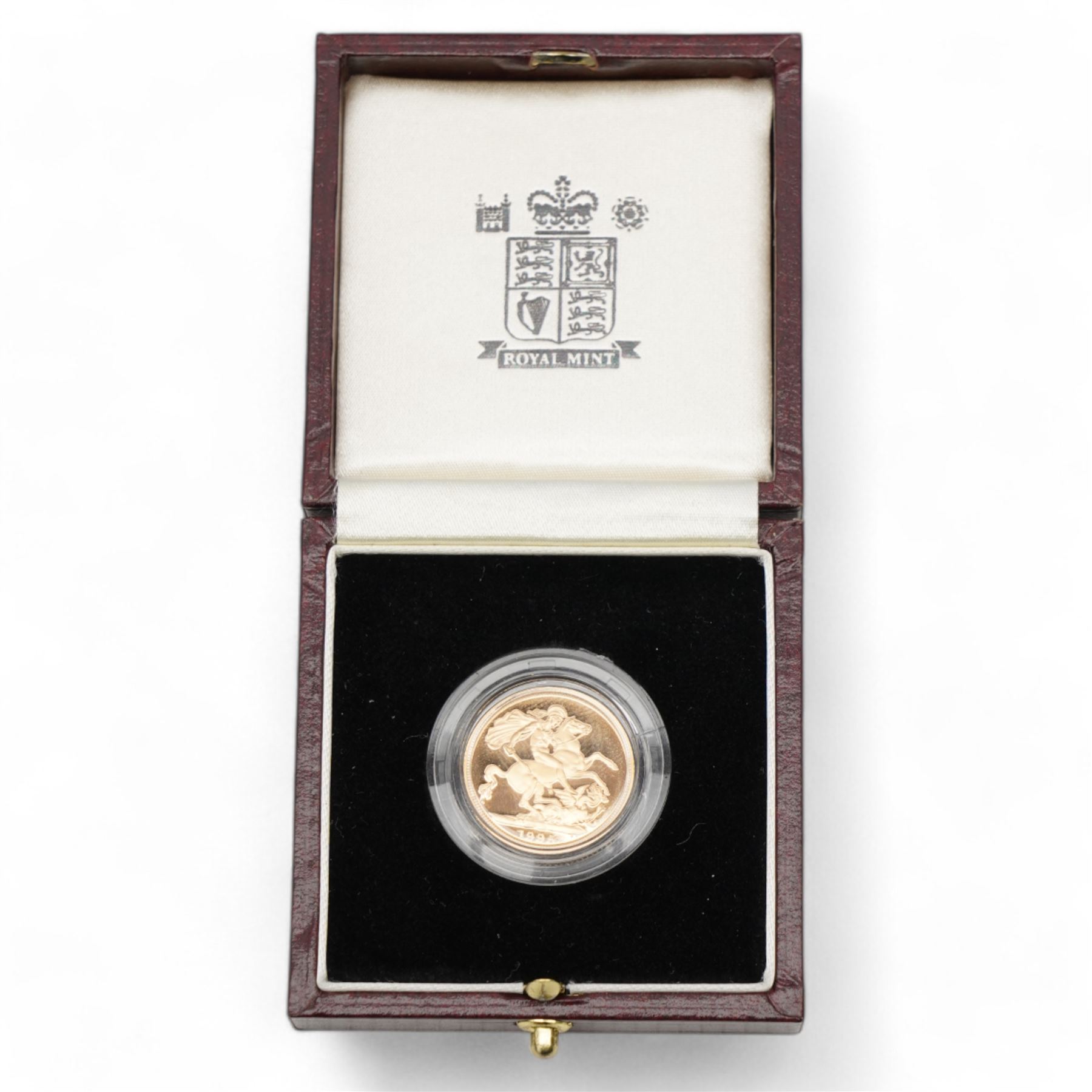 Queen Elizabeth II 1995 gold proof full sovereign coin, cased with certificate