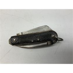 WW2 British army folding jack/clasp knife, the blade marked A.H. Bisby & Co Ltd Sheffield with broad arrow and date 1944, marlin spike and can opener; and British Navy seaman's rope pocket knife, the blade marked Venture H.M. Slater Sheffield (2)
