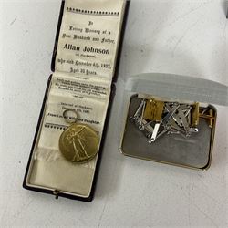 Cased victory medal, together with a collection of costume jewellery  