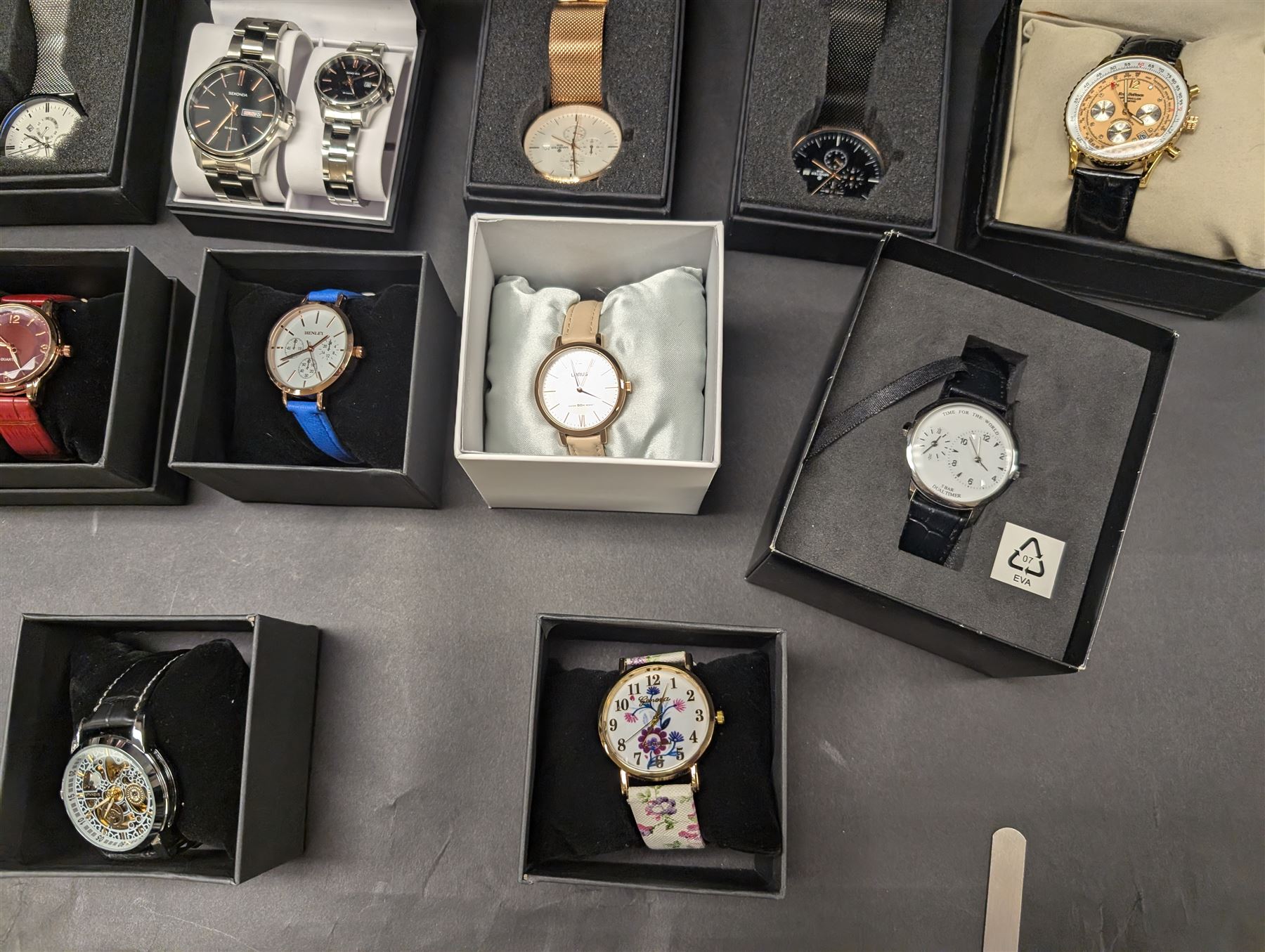 Collection of wristwatches including Accurist chronograph, Gamages automatic, six Krug-Baumen diamond, Minster, Halcyon Days, Seconda, Lorus etc