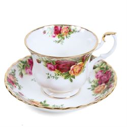 Royal Albert Old Country Roses part tea and dinner service, including teapot, milk jug, six tea cups and saucers, six side plates and six dinner plates