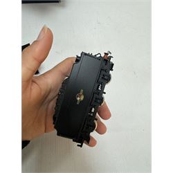 Four Bachmann Branch Line ‘00’ gauge Gresley J39 Class 0-6-0 locomotives, comprising 31851 no.64964 in BR black livery with early crest, 31851A no. 64958 in BR black with early emblem, 31852 no. 64967 in BR black with late crest and 31852A no. 64970 in BR black with late crest, all boxed 