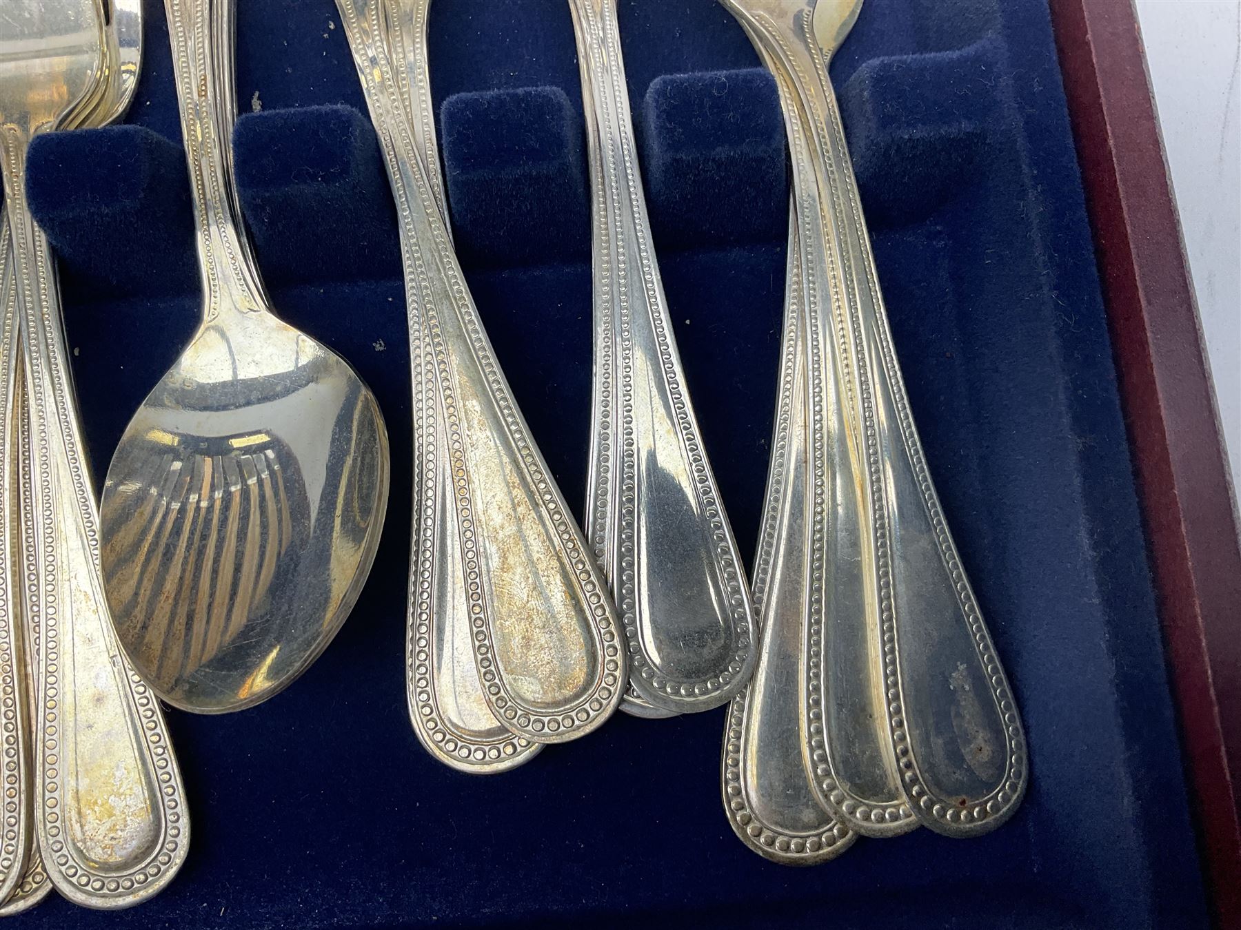 Viners 'The Parish Collection' 58 piece canteen of silver-plated cutlery in wood case