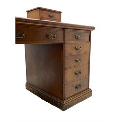 C. Hindley & Sons (London: 1820-1892) - Late Victorian walnut twin pedestal desk, the rectangular moulded top surmounted by two banks of two drawers over eleven graduating drawers, on moulded plinth base, the central drawer stamped 'C. Hindley & Sons, 134 Oxford Street, London, 5298'