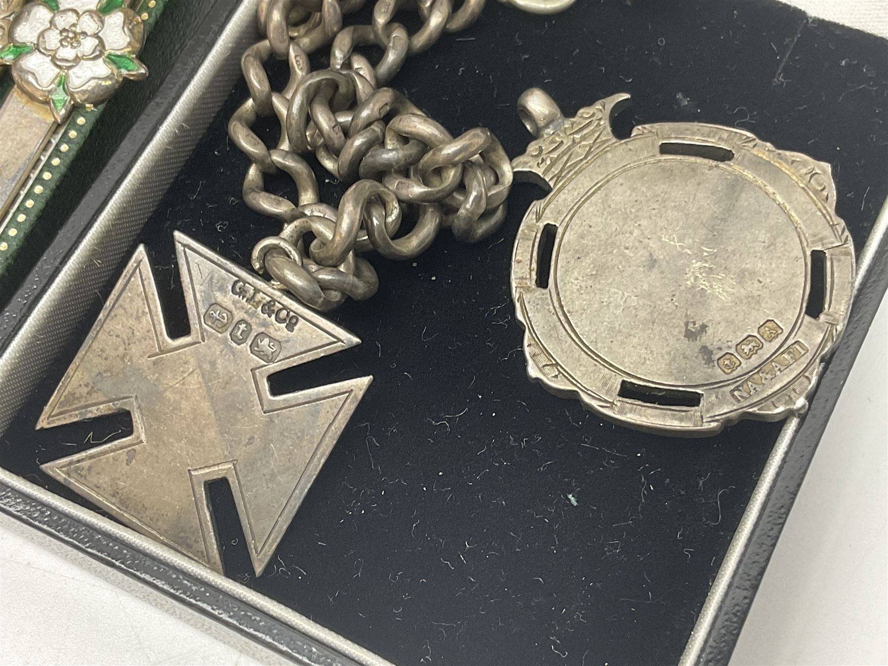 Victorian and later silver jewellery including fob with rose gold cartouche, cross pendant, enamel Yorkshire rose tie pin and fob bracelet,  together with an Edwardian silver vesta case, hallmarked Birmingham 1907, a wooden pocket watch case and three costume brooches 