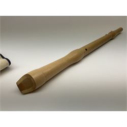 Moeck Flauto Leggero Barock Tenor 242L three-piece maple recorder, in carrying pouch
