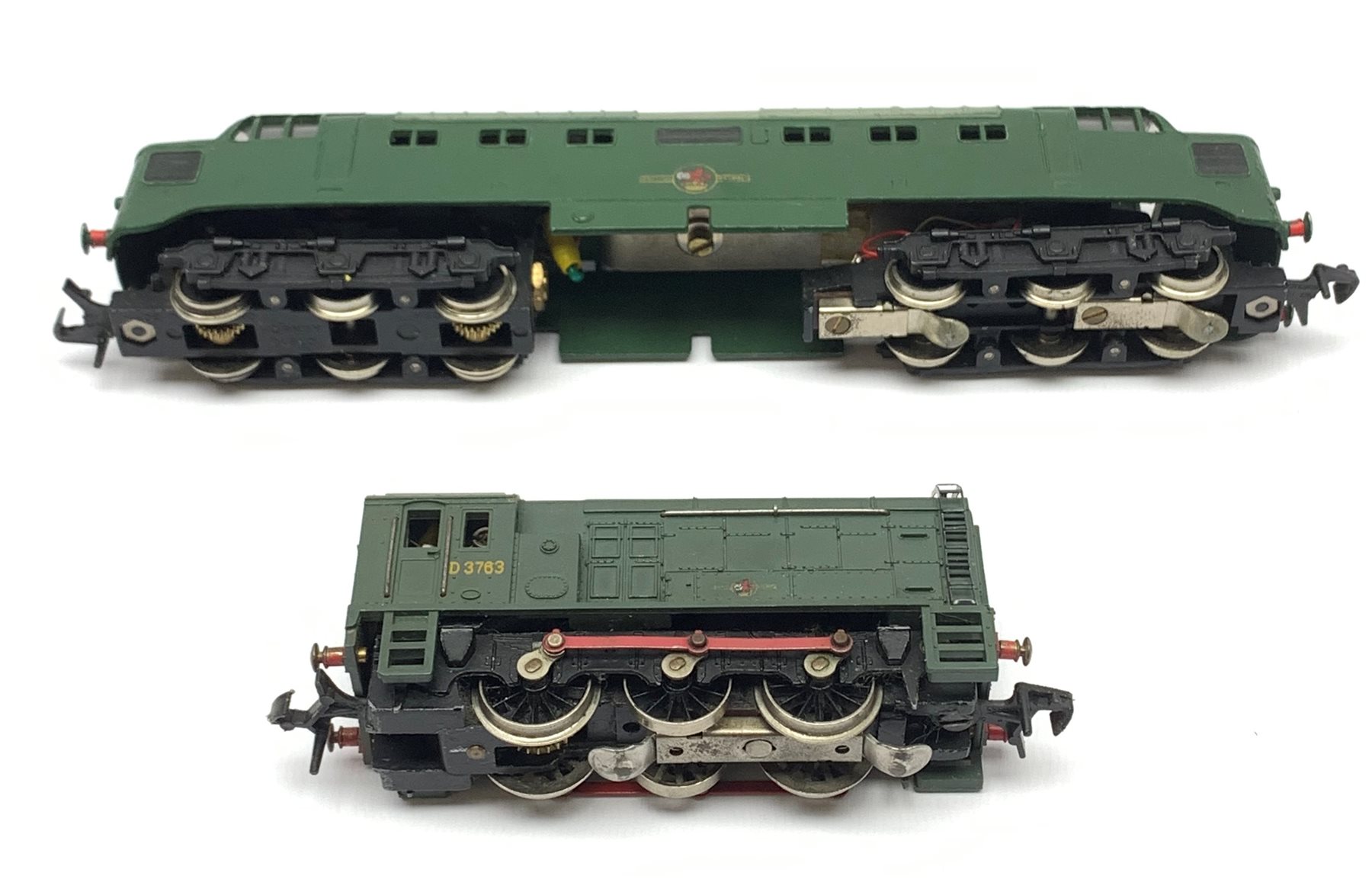 Hornby Dublo - 3232 three-rail Co-Co Diesel Electric locomotive and 3231 three-rail 0-6-0 Diesel-Electric Shunting locomotive, both boxed (2)