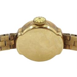 Majex ladies 9ct gold manual wind wristwatch, Edinburgh 1962, on integral 9ct gold bracelet, hallmarked