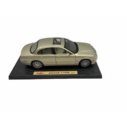 Two Maisto die-cast models - 1:12th scale Jaguar XJ220 1992 and 1:18th scale Special Edition Jaguar S-Type (1999); both boxed (2)