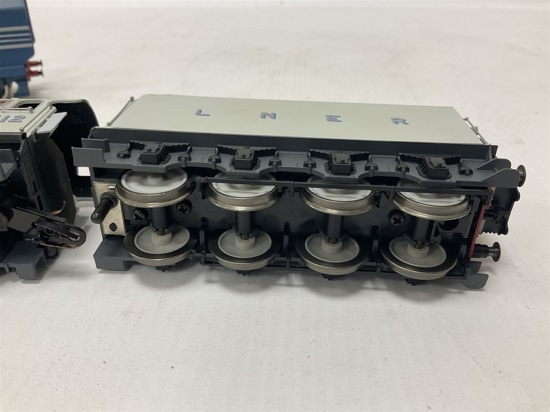 Hornby ‘00’ gauge - Class A4 4-6-2 locomotive ‘Silver Fox’ no.2512 in LNER silver; Princess Coronation Class 4-6-2 locomotive ‘Coronation’ no.6220 in LMS blue; both unboxed (2)