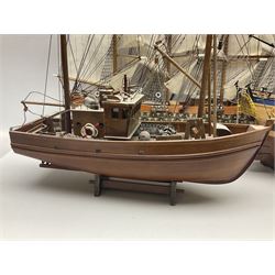 Wooden scale model model of a galleon 'Fragata Siglo XVIII ship, together with three mast scratch built ship and one other, fragata H78cm