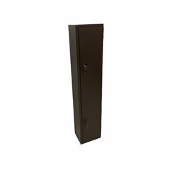 Brown steel gun cabinet for four guns with ammunition rack on back of door, internally H126cm W26cm D16cm with double locking single door and two sets of keys