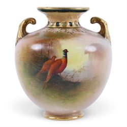 Crown Devon twin-handled ovoid vase, in Pheasants pattern no. 0670, H12cm