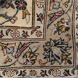 Kashan Persian runner, hand knotted, with floral and arabesque pattern on ivory background